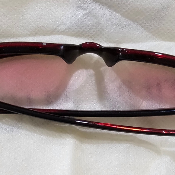 VOGUE SUNGLASSES - Picture 3 of 8